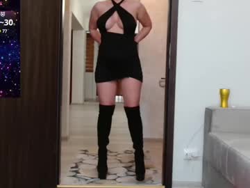 girl
        carmela_fox cam image #4091274