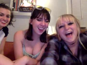 girl
        wallabyxxx cam image #229839
