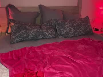 girl
        sarahjonesx cam image #4082320
