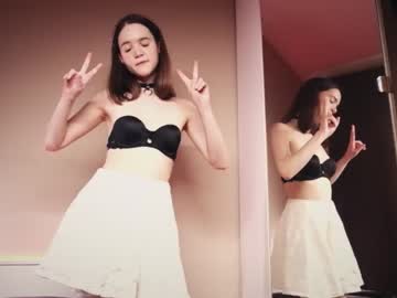 girl
        miss_sweetdream cam image #120912