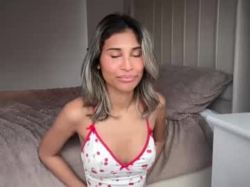 girl
        aniishaa cam image #4382924
