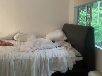 girl
        peachy_paige cam image #3769436
