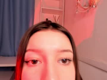 girl
        abigailkeira cam image #1955968