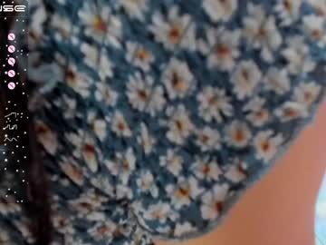 girl
        little_effy18 cam image #219554