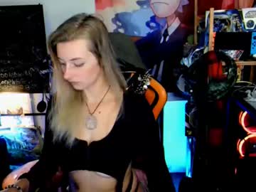 girl
        yoursecretgirlfriend963 cam image #2851060