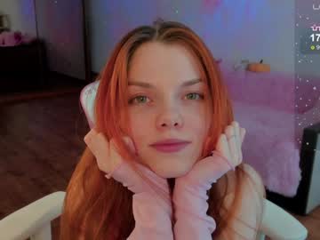 girl
        katy_ethereal cam image #2887868