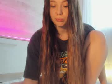 girl
        meryfoxxx cam image #1432751