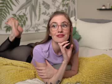 girl
        emma_ruby cam image #727891