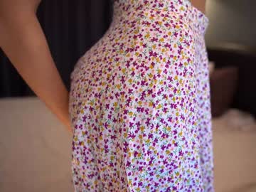 girl
        tessarosse_ cam image #2137290
