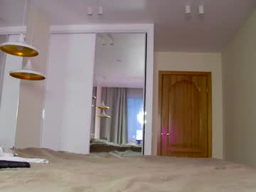 girl
        brightrays__ cam image #3334690
