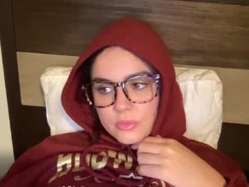 girl
        gia_is_horny cam image #1379531