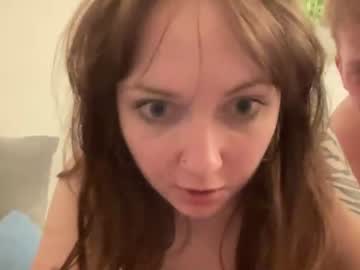 couple
        weirdocouple cam image #2828549