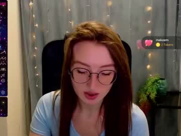 girl
        pretty_caroline cam image #105930