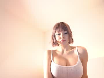 girl
        reei__ cam image #2619238