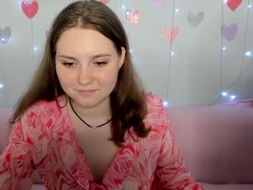 girl
        sshy_dream cam image #2997550