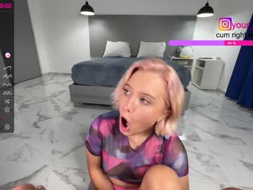 couple
        _blowjob_queen_ cam image #1603235