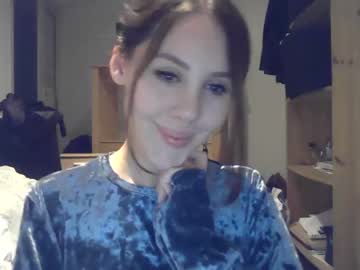 girl
        kittyfrance cam image #113911