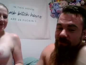 couple
        molkkan cam image #236533