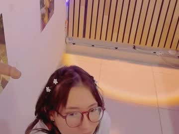girl
        little_effy18 cam image #2168503