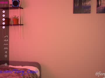 girl
        fiery_redhead cam image #1000765