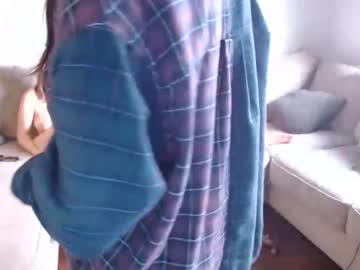 girl
        edgybunny cam image #879811