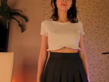 girl
        aimeerogers cam image #821845