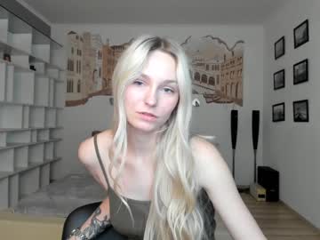 girl Close-up Pussy Web Cam Girls with evamooni