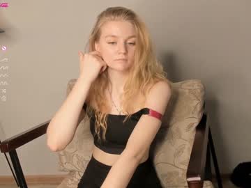 girl
        joannsbailey cam image #601804