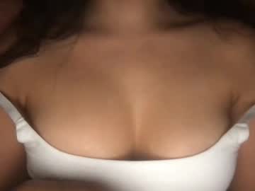 girl
        lailayousef cam image #3750494