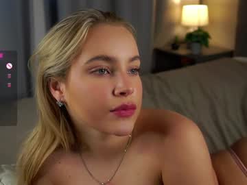 girl
        lipswithsmileonthem cam image #3917528