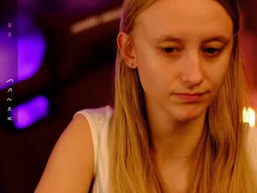 girl
        angeellina cam image #3882505