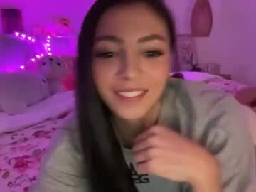girl
        keirasworld cam image #4687112