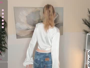 girl
        _megryan_ cam image #2524034