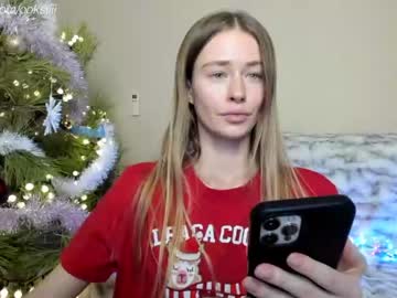 girl
        oksanafedorova cam image #2116414