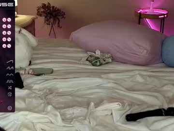 girl
        cute_shine_babe cam image #1460576