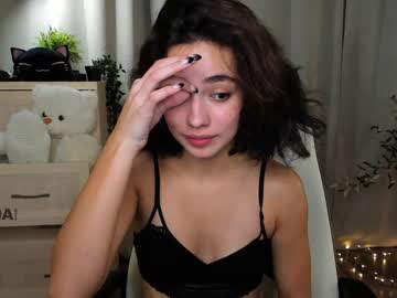 girl
        ella_flar_ cam image #238146