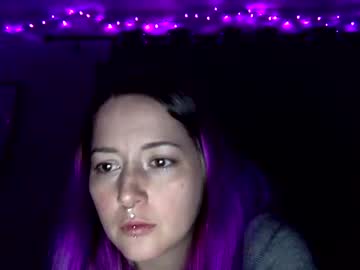 girl
        shleemf cam image #801693