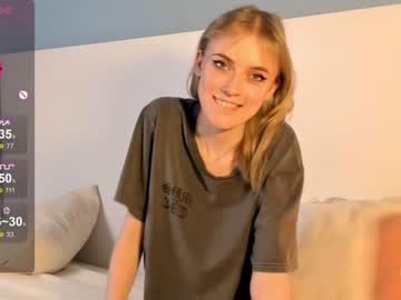girl
        beckyherington cam image #2751900