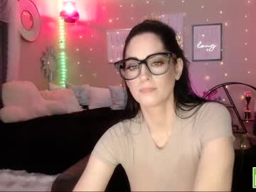 girl
        milf_lacey cam image #2616361