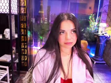 girl
        alma_pearl cam image #1835356