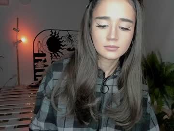 girl
        lonelly_lolly98 cam image #215902