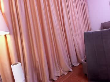 girl
        ehotlovea cam image #4309800