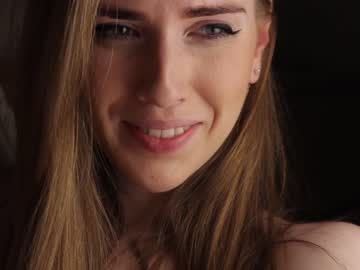 girl
        crazyhotrussian cam image #761607