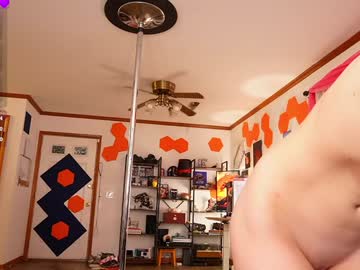 girl
        emmasky69 cam image #3715267