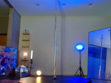 girl
        _meganmeow_ cam image #1570929