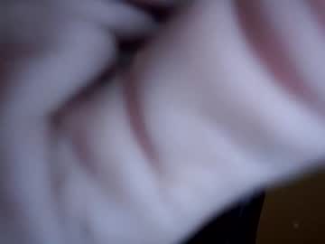 girl
        dirtynerdy30 cam image #2433092