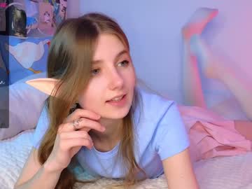 girl
        cute_fox_girl cam image #2759129