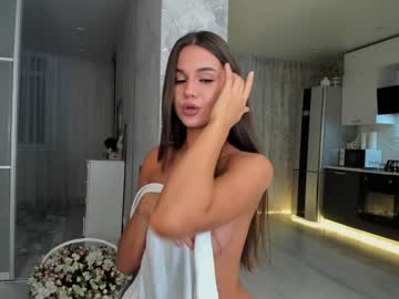 girl
        mia_devill cam image #1467522