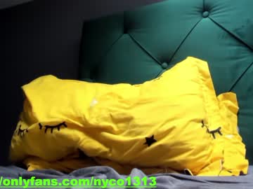 girl
        nyconik cam image #896620