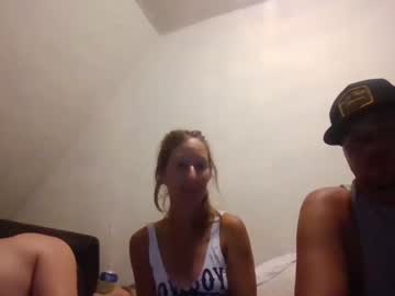 couple
        jdcumzzz cam image #1183128